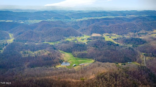 341 Hawk Drive, Gate City, VA 24251