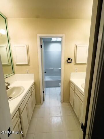 304 RIO ESTANCIA Drive, El Paso, TX 79932