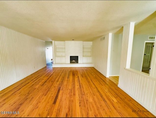 304 RIO ESTANCIA Drive, El Paso, TX 79932