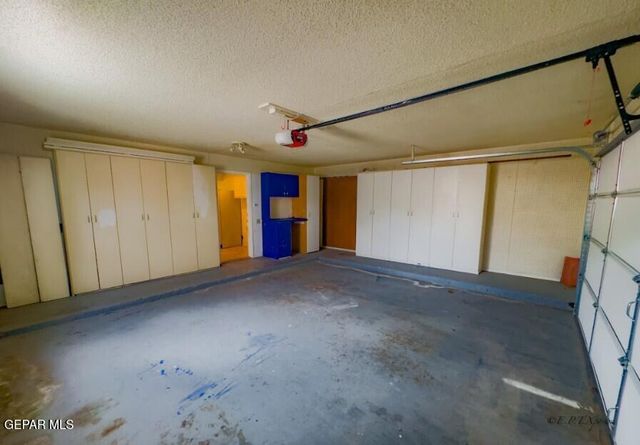 304 RIO ESTANCIA Drive, El Paso, TX 79932