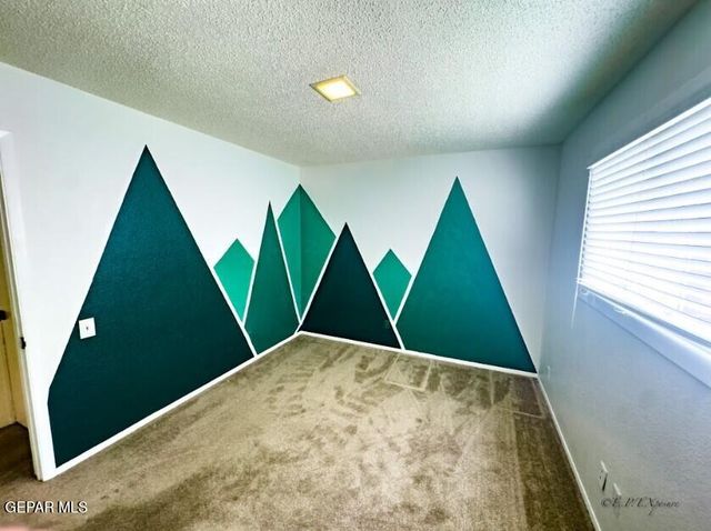 304 RIO ESTANCIA Drive, El Paso, TX 79932