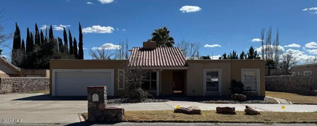 304 RIO ESTANCIA Drive, El Paso, TX 79932