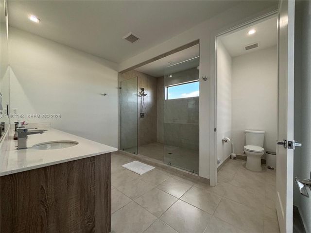 4493 NW 81st Ave 4493, Doral, FL 33166