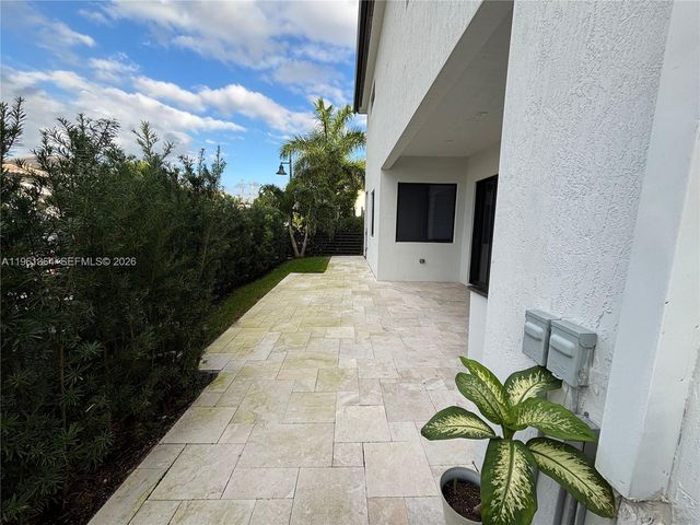 4493 NW 81st Ave 4493, Doral, FL 33166