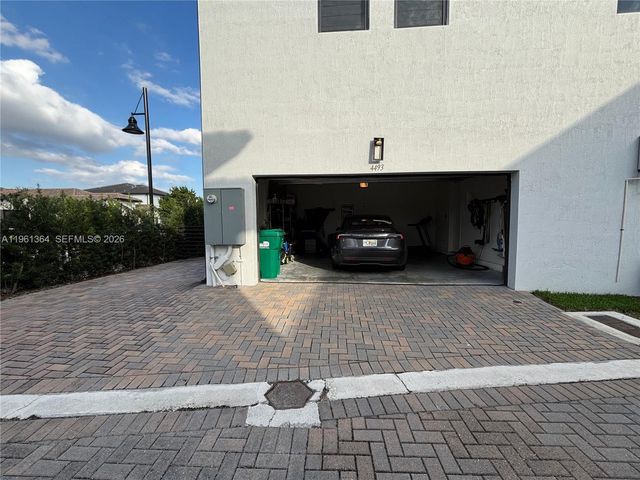 4493 NW 81st Ave 4493, Doral, FL 33166