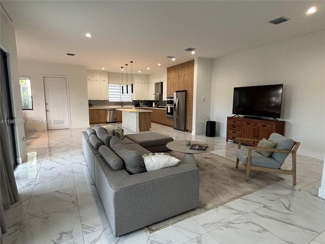 4493 NW 81st Ave 4493, Doral, FL 33166