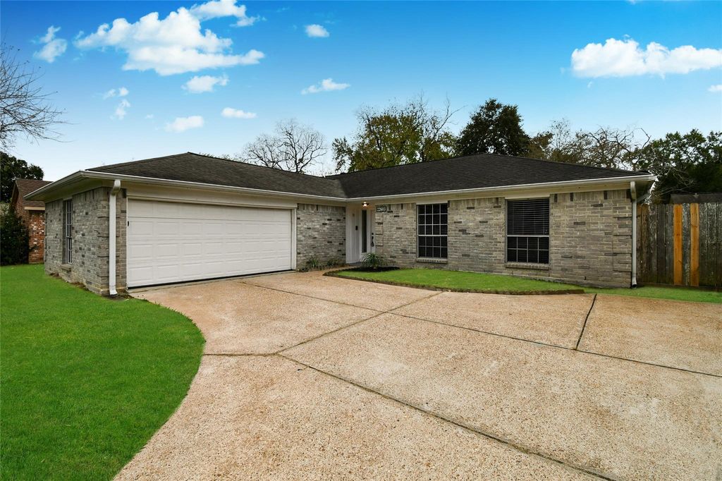 Image 1 of property listing at 22603 Deville Drive, Katy, TX 77450