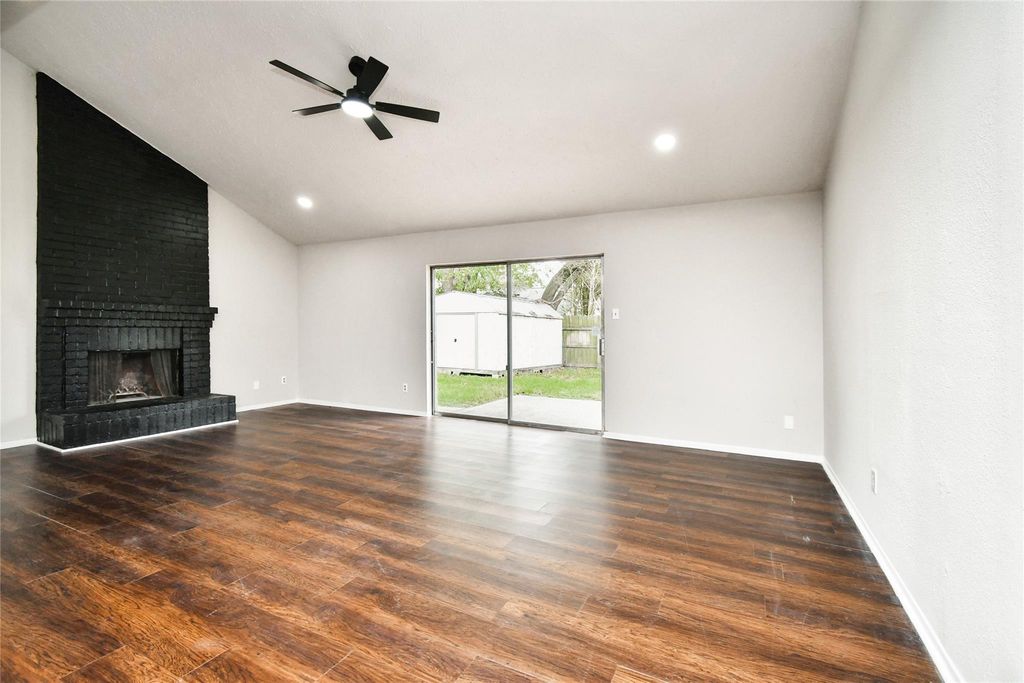 Image 18 of property listing at 22603 Deville Drive, Katy, TX 77450