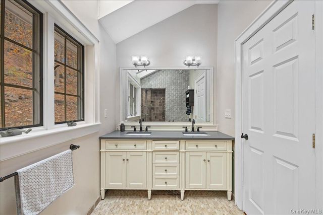 772 Route 9W S, Nyack, NY 10960