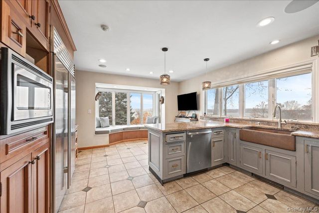 772 Route 9W S, Nyack, NY 10960