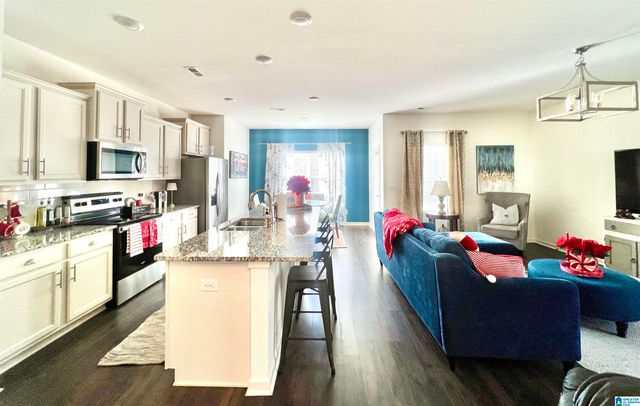 4623 ROSSER FARMS PARKWAY, Bessemer, AL 35022