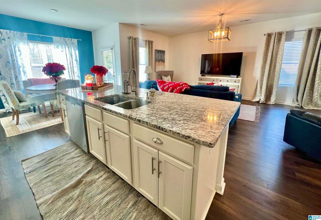 4623 ROSSER FARMS PARKWAY, Bessemer, AL 35022