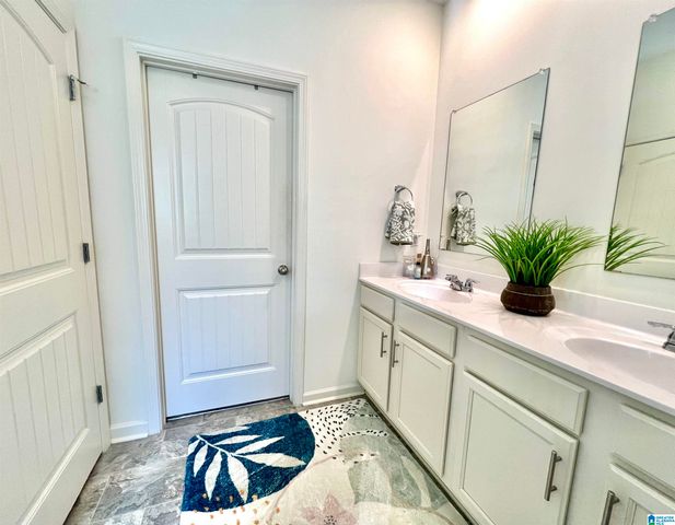 4623 ROSSER FARMS PARKWAY, Bessemer, AL 35022