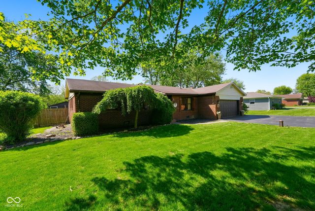 1912 Charles Street, Avon, IN 46123