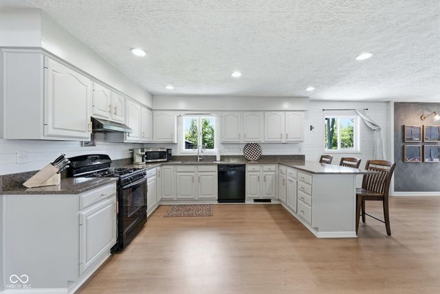 1912 Charles Street, Avon, IN 46123