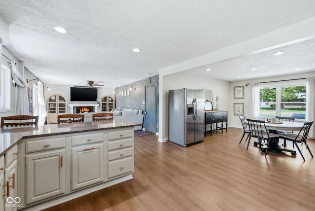 1912 Charles Street, Avon, IN 46123