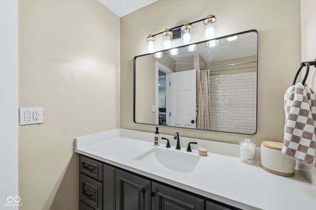 1912 Charles Street, Avon, IN 46123