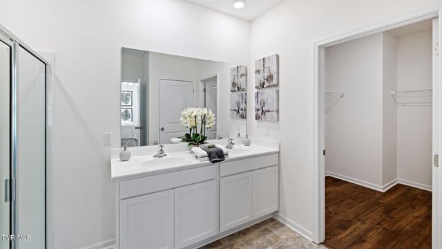 208 Artist Avenue, Johnson City, TN 37615