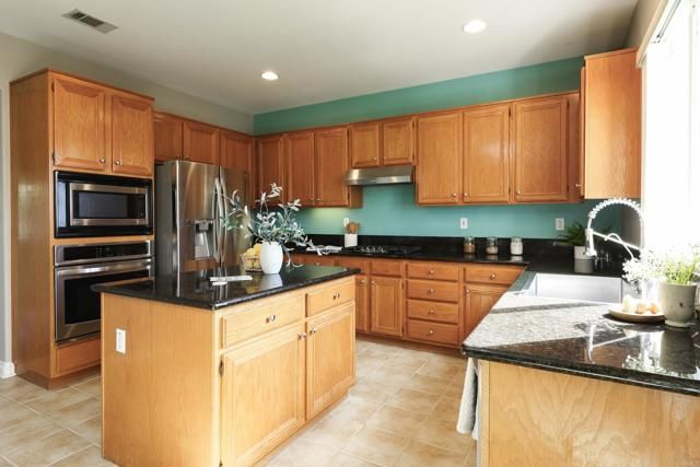 1056 Strawberry Valley, Chula Vista, CA 91913