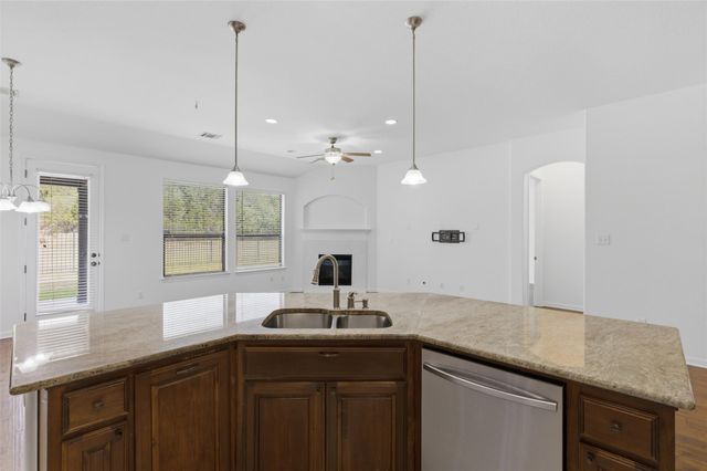 449 Cascada LN, Round Rock, TX 78681