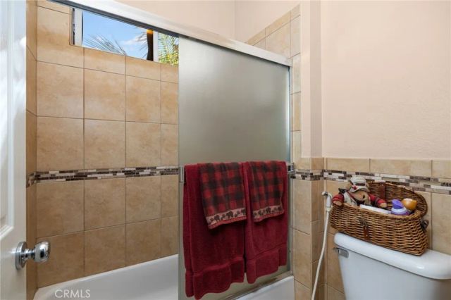 1671 N Rocky, Upland, CA 91784