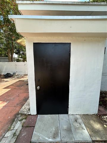 2516 Cleveland St b, Hollywood, FL 33020