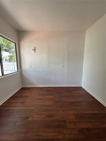 2516 Cleveland St b, Hollywood, FL 33020