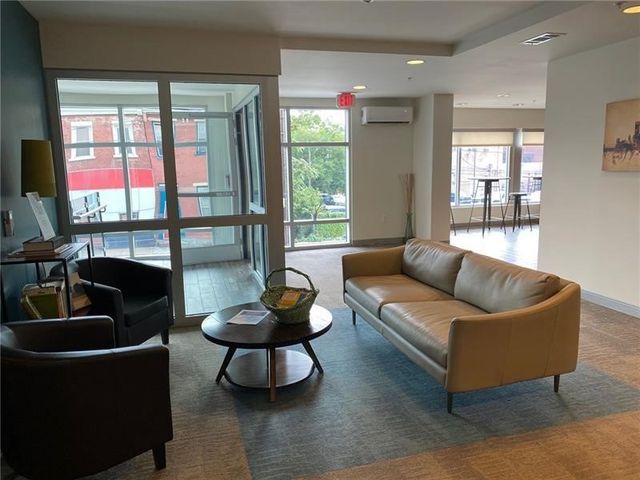 1655 Fifth Avenue 306, Downtown Pgh, PA 15219
