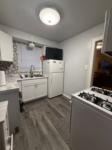 2610 W 80th Street, Chicago, IL 60652