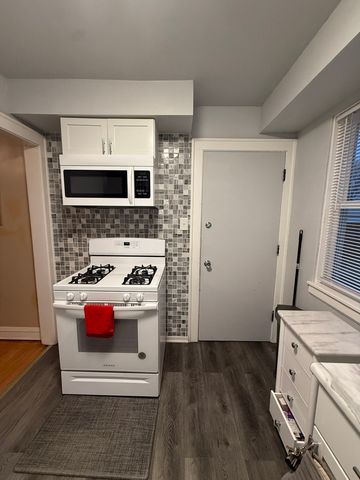 2610 W 80th Street, Chicago, IL 60652