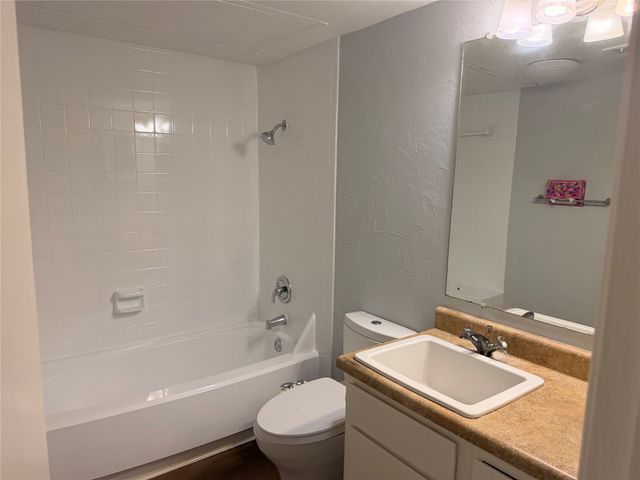 10650 Steppington Drive 101, Dallas, TX 75230