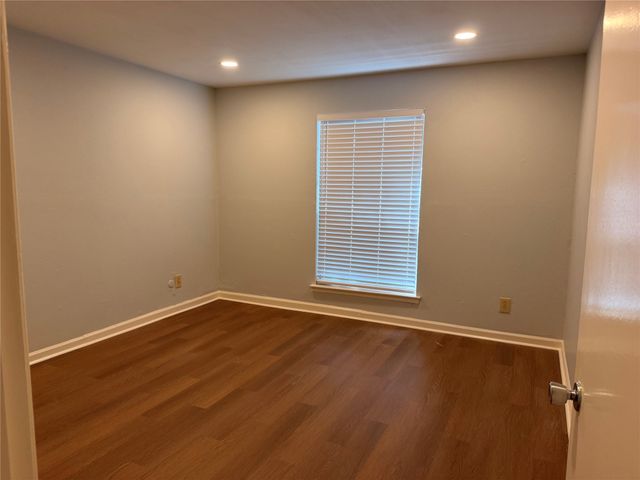 10650 Steppington Drive 101, Dallas, TX 75230