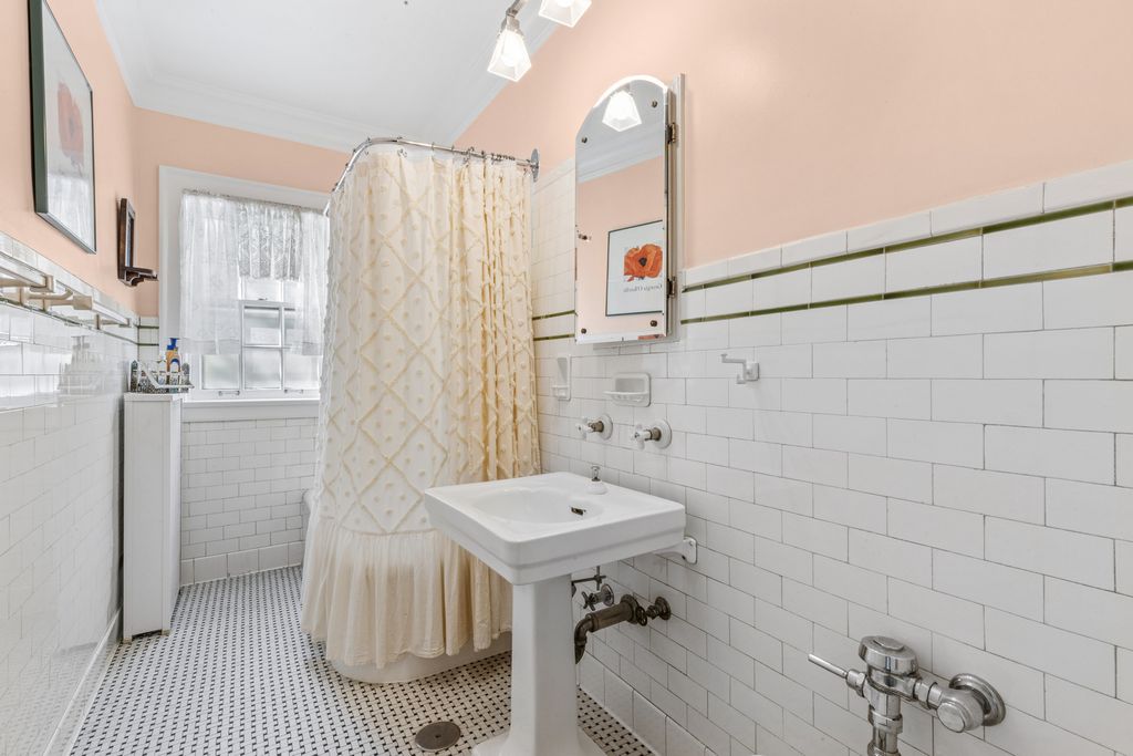 482 Sheridan Road 1, Evanston, IL 60202 — photo 4