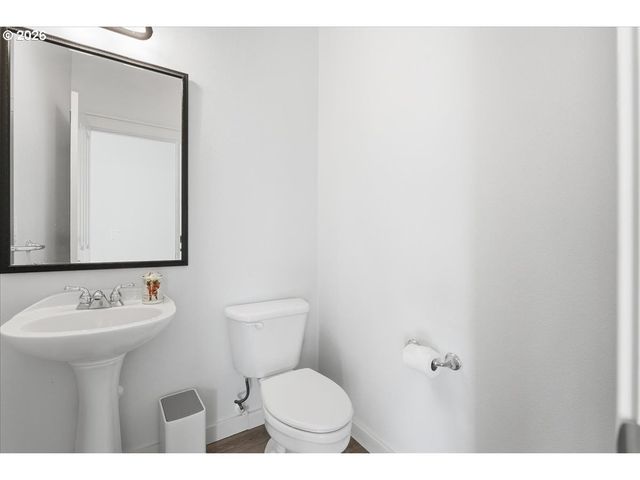3775 Nw HILTON HEAD Ter, Portland, OR 97229