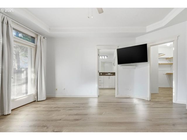 3775 Nw HILTON HEAD Ter, Portland, OR 97229