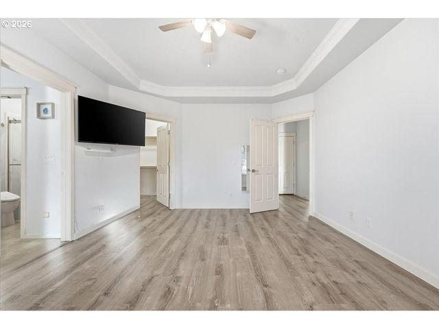 3775 Nw HILTON HEAD Ter, Portland, OR 97229