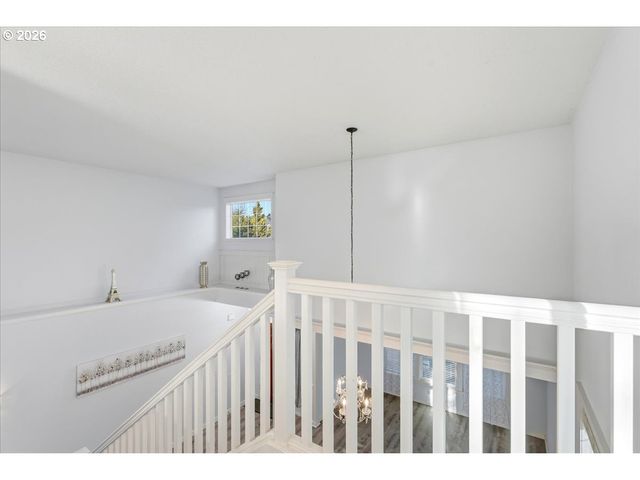 3775 Nw HILTON HEAD Ter, Portland, OR 97229