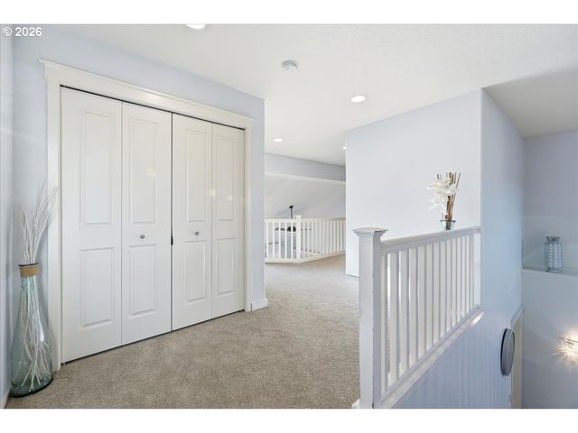 3775 Nw HILTON HEAD Ter, Portland, OR 97229