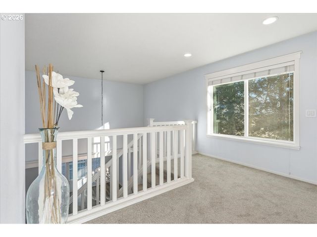 3775 Nw HILTON HEAD Ter, Portland, OR 97229