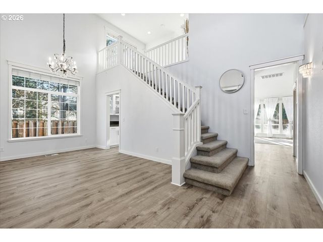 3775 Nw HILTON HEAD Ter, Portland, OR 97229
