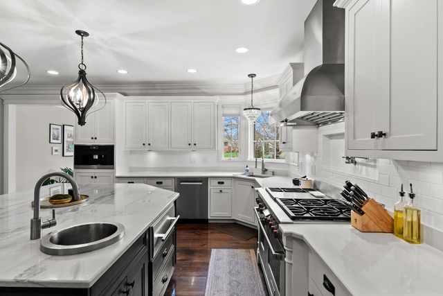 13929 Fermoy Avenue, Orland Park, IL 60467