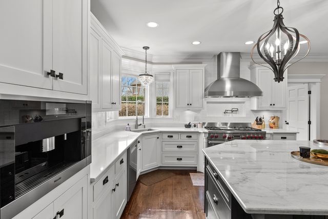 13929 Fermoy Avenue, Orland Park, IL 60467