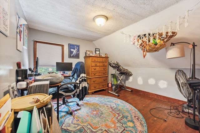 88 Wordsworth St, Boston, MA 02128
