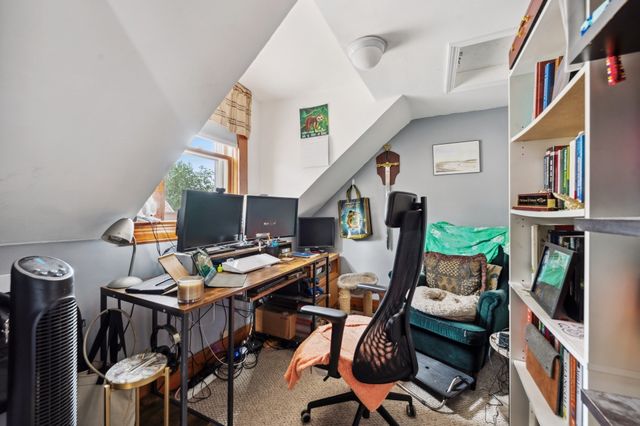 88 Wordsworth St, Boston, MA 02128