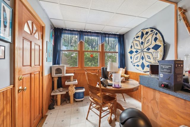 88 Wordsworth St, Boston, MA 02128