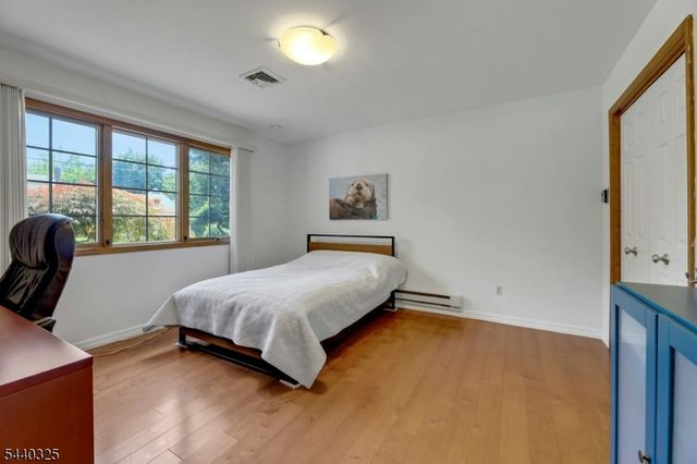 348 Highwood Ave, Glen Rock Boro, NJ 07452