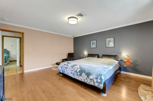 348 Highwood Ave, Glen Rock Boro, NJ 07452