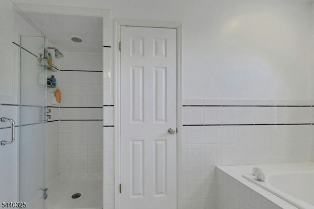 348 Highwood Ave, Glen Rock Boro, NJ 07452