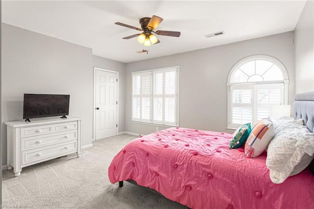 204 Georgetowne Drive, Elon, NC 27244