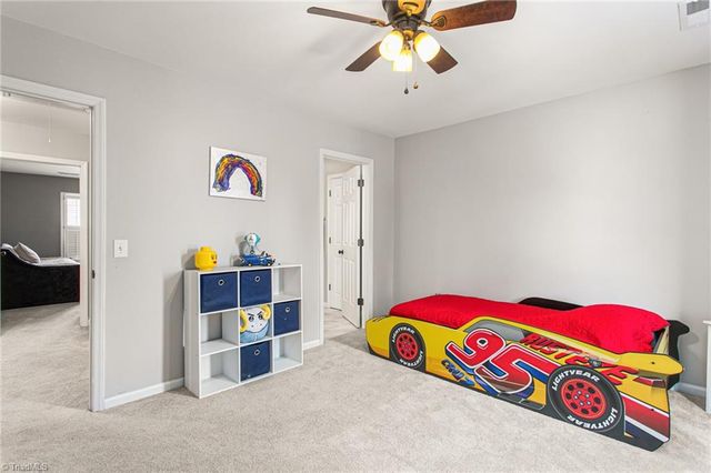 204 Georgetowne Drive, Elon, NC 27244